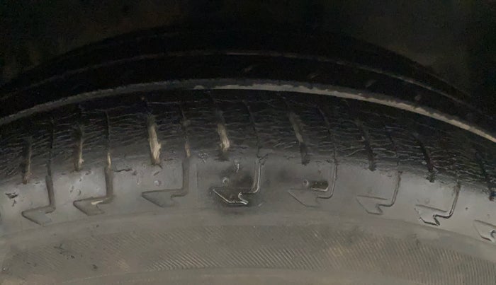 2018 Maruti IGNIS ALPHA 1.2 AMT, Petrol, Automatic, 35,738 km, Right Front Tyre Tread