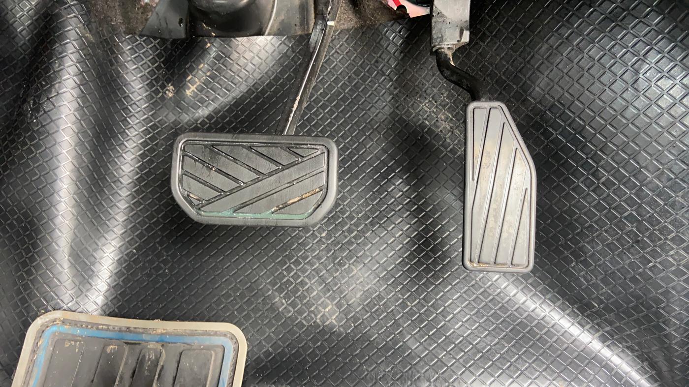 2024 Maruti IGNIS ZETA 1.2 AMT, Petrol, Automatic, 29,025 km, Pedals