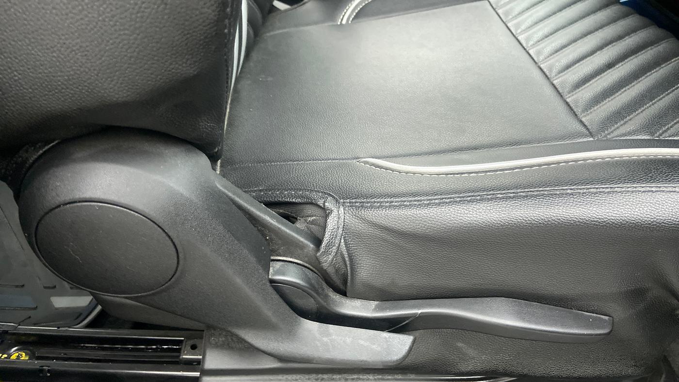 2021 Maruti IGNIS ALPHA 1.2 K12 AMT, Petrol, Automatic, 10,005 km, Driver Side Adjustment Panel
