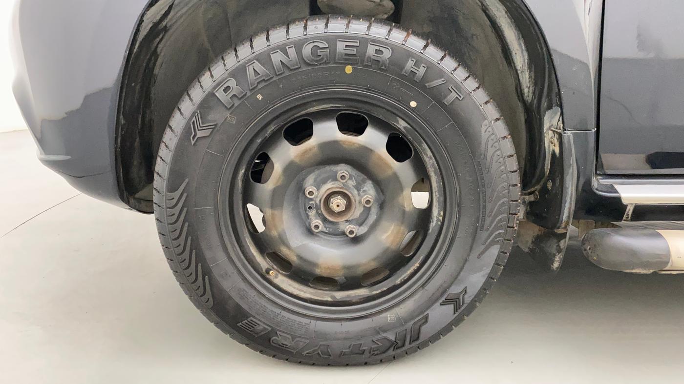 2015 Nissan Terrano XL (P), Petrol, Manual, 72,643 km, Left Front Wheel