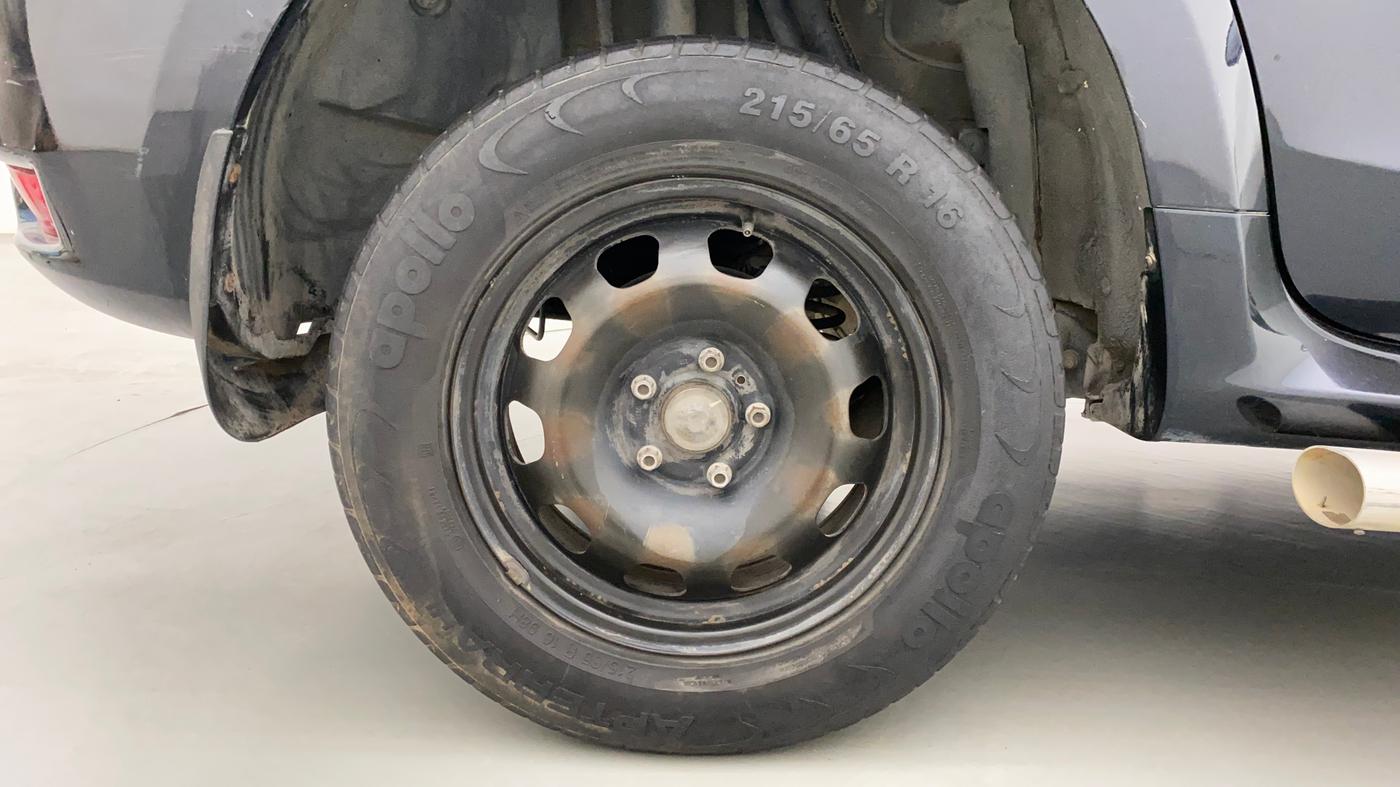 2015 Nissan Terrano XL (P), Petrol, Manual, 72,643 km, Right Rear Wheel