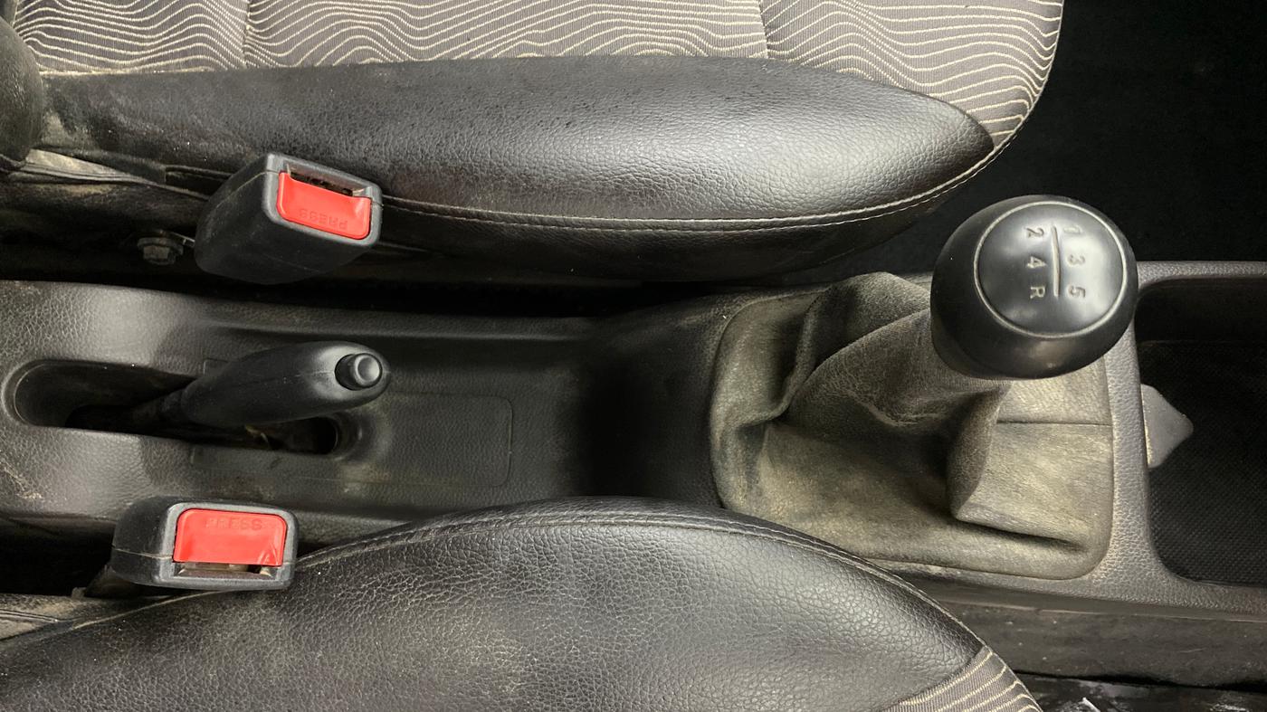 2013 Hyundai Eon ERA +, Petrol, Manual, 60,156 km, Gear Lever
