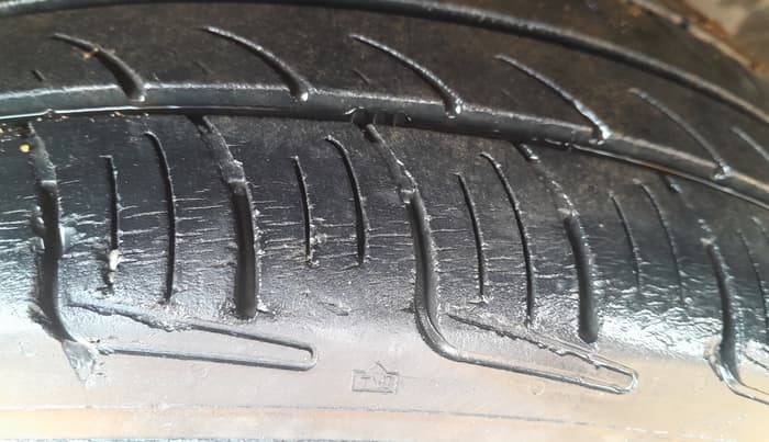 2015 Honda Brio VX MT, Petrol, Manual, 53,226 km, Left Front Tyre Tread