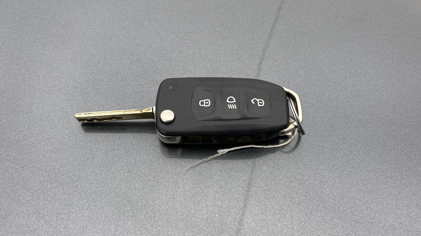 2022 Tata PUNCH ADVENTURE MT, Petrol, Manual, 99,571 km, Key Close Up