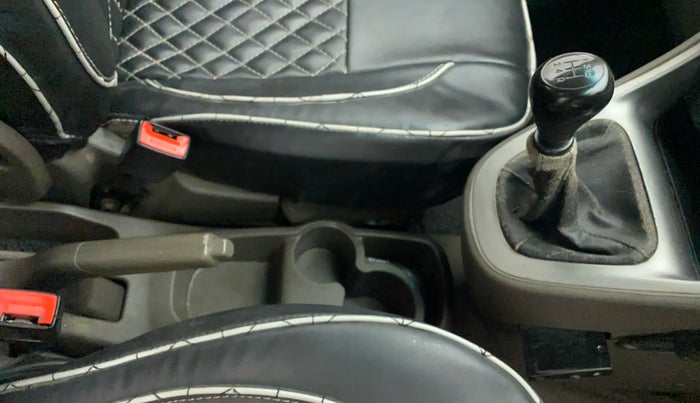 2016 Hyundai i10 MAGNA 1.1, Petrol, Manual, 94,170 km, Gear Lever