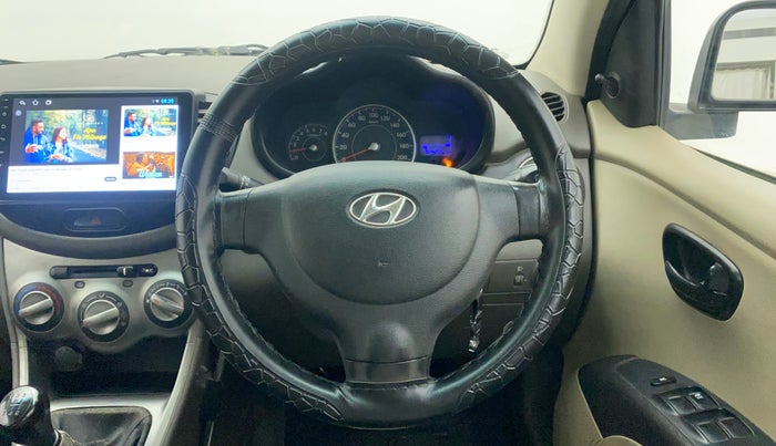 2016 Hyundai i10 MAGNA 1.1, Petrol, Manual, 94,170 km, Steering Wheel Close Up