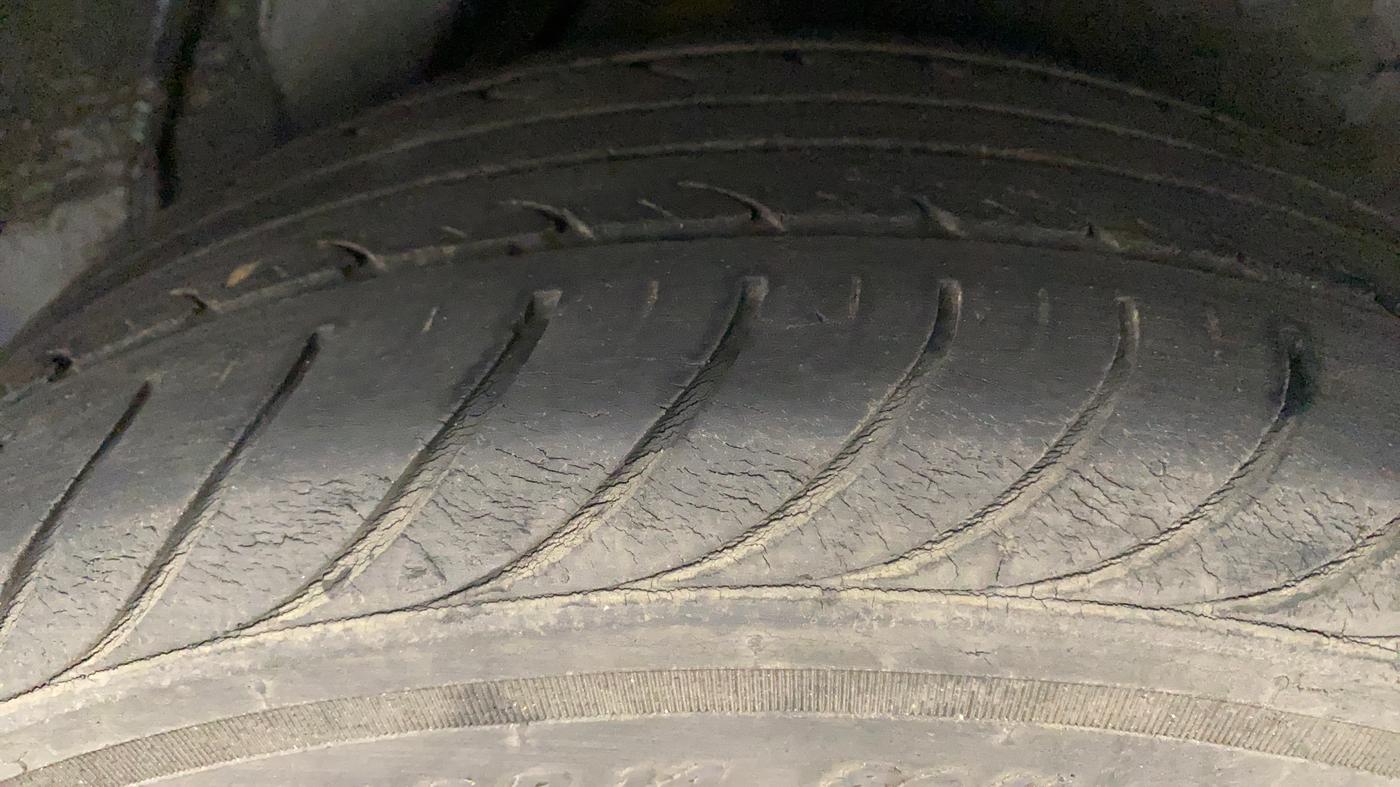 2014 Hyundai i20 ASTA 1.2, Petrol, Manual, 64,912 km, Left Rear Tyre Tread