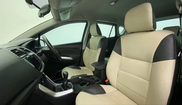 2017 Maruti S Cross ZETA SHVS, Diesel, Manual, 63,241 km, Right Side Front Door Cabin