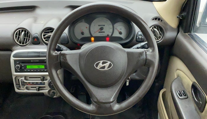 2014 Hyundai Santro Xing GLS PLUS AUDIO, CNG, Manual, 1,09,048 km, Steering Wheel Close Up