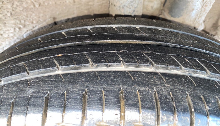 2014 Hyundai Xcent S 1.2, Petrol, Manual, 76,933 km, Left Rear Tyre Tread