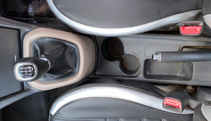 2014 Hyundai Xcent S 1.2, Petrol, Manual, 76,933 km, Gear Lever