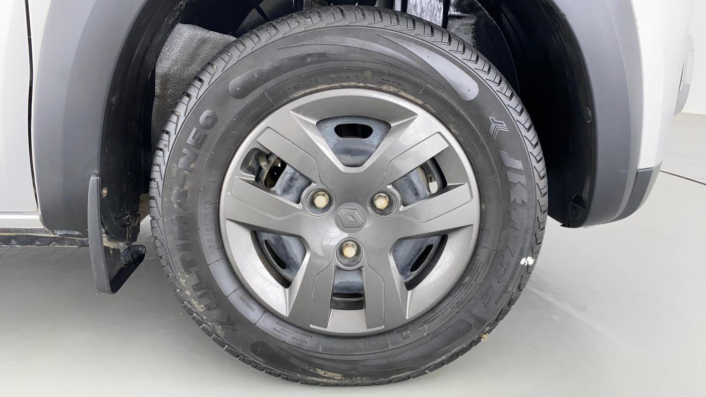 2019 Renault Kwid 1.0 RXT Opt, Petrol, Manual, 14,246 km, Right Front Wheel