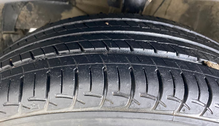 2018 Maruti Baleno DELTA PETROL 1.2, Petrol, Manual, 94,635 km, Left Front Tyre Tread
