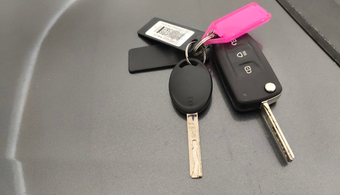 2020 Tata Tiago XT PETROL, Petrol, Manual, 20,855 km, Key Close Up