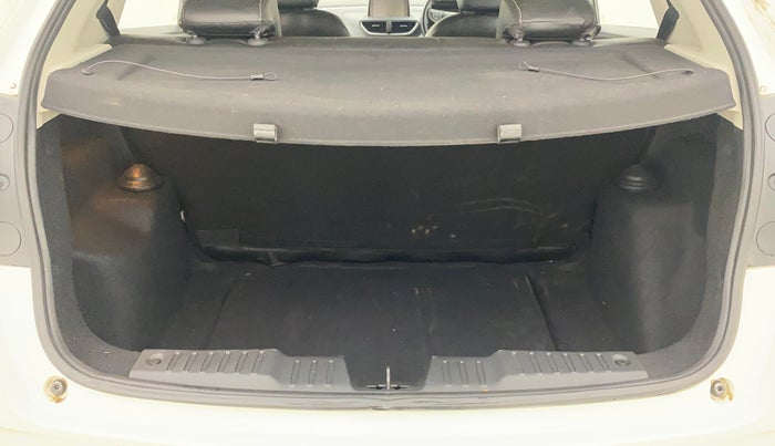 2021 Tata ALTROZ XZ PETROL, Petrol, Manual, 24,310 km, Boot Inside