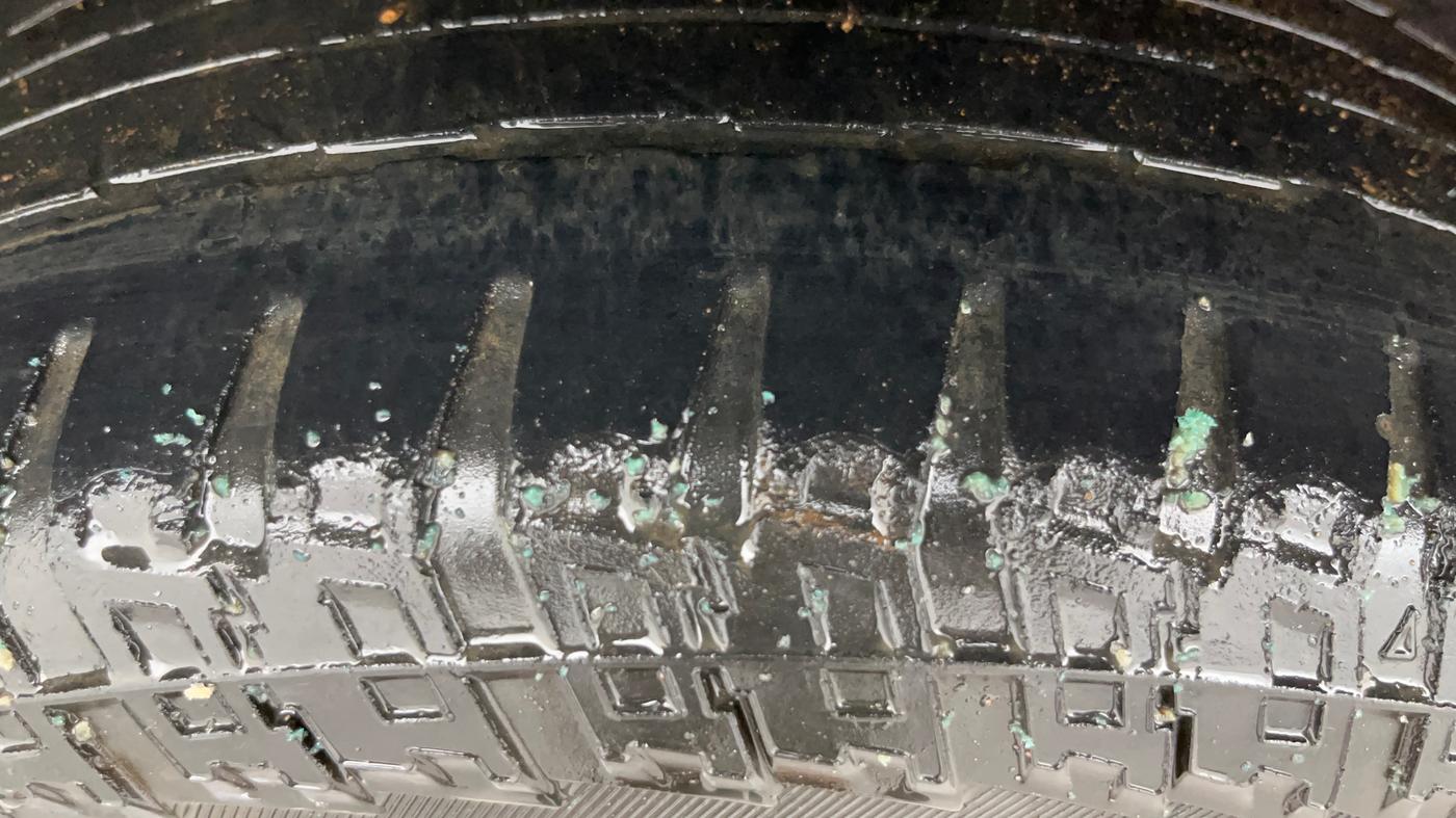 2021 Renault Duster RXS 1.5 PETROL MT, Petrol, Manual, 1,35,537 km, Right Rear Tyre Tread