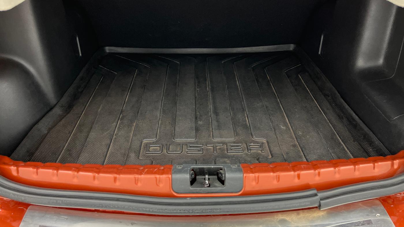 2021 Renault Duster RXS 1.5 PETROL MT, Petrol, Manual, 1,35,537 km, Boot Inside