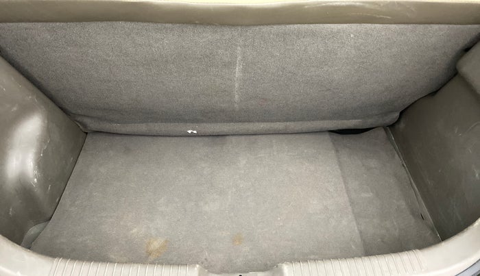 2013 Hyundai i10 ERA 1.1 IRDE, Petrol, Manual, 47,051 km, Boot Inside