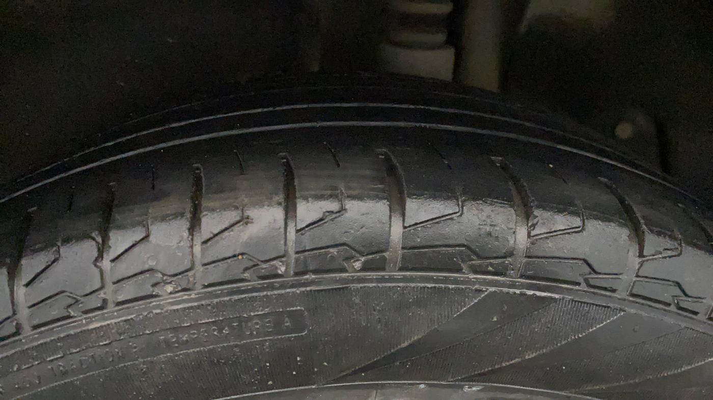 2021 Hyundai Creta SX EXECUTIVE 1.5 PETROL, Petrol, Manual, 58,596 km, Left Rear Tyre Tread