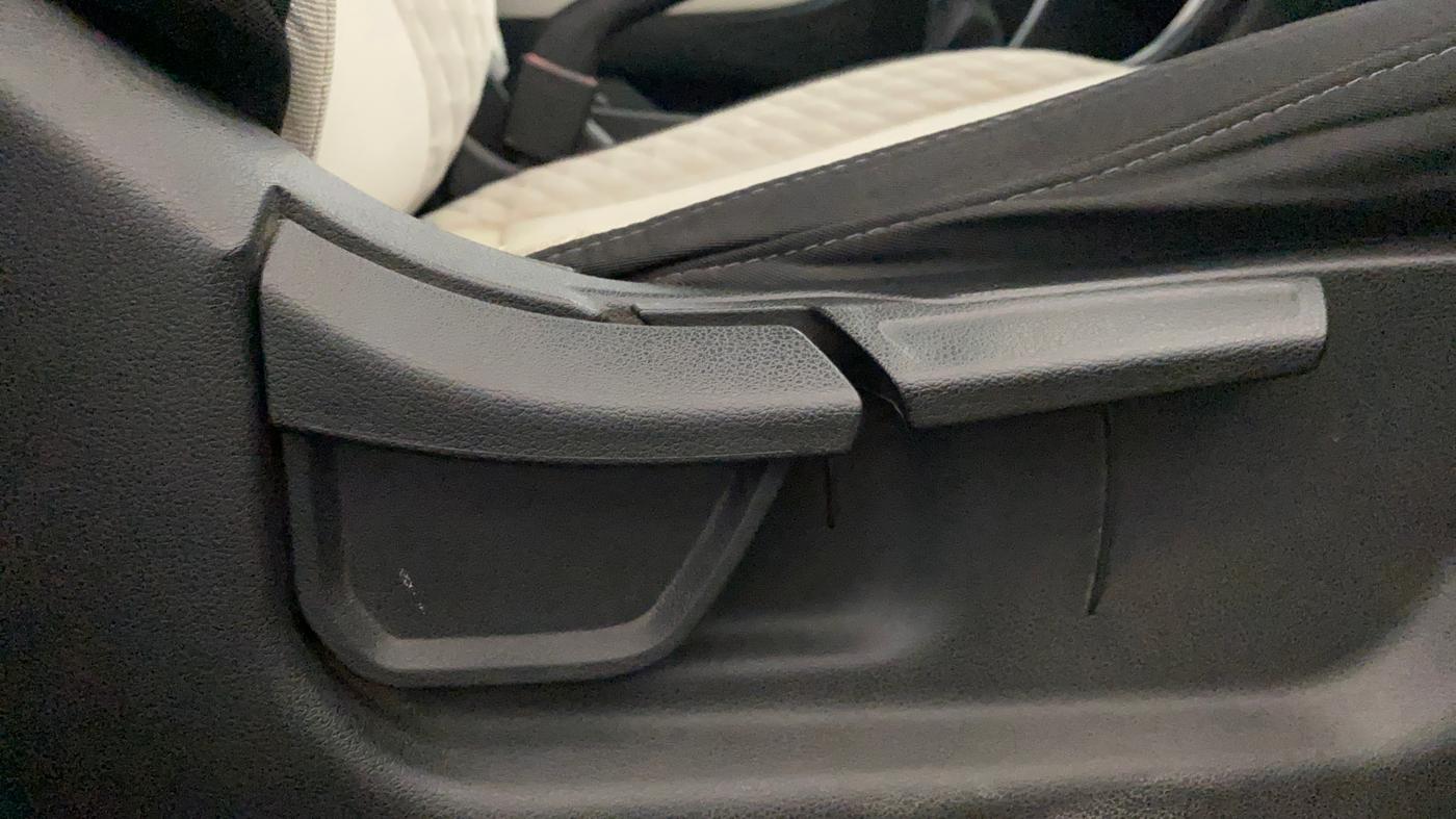 2021 Hyundai Creta SX EXECUTIVE 1.5 PETROL, Petrol, Manual, 58,596 km, Driver Side Adjustment Panel