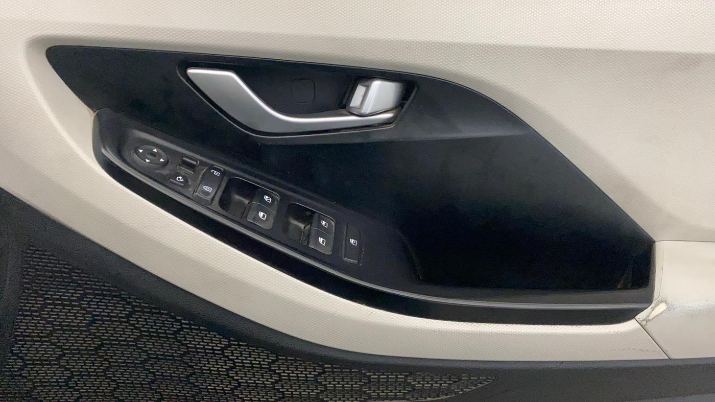 2021 Hyundai Creta SX EXECUTIVE 1.5 PETROL, Petrol, Manual, 58,596 km, Driver Side Door Panels Control