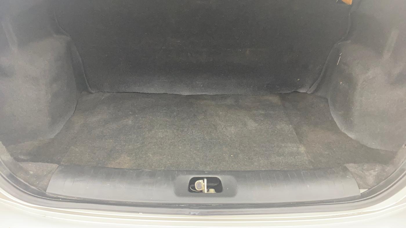 2016 Maruti Swift Dzire LXI (O), Petrol, Manual, 72,457 km, Boot Inside