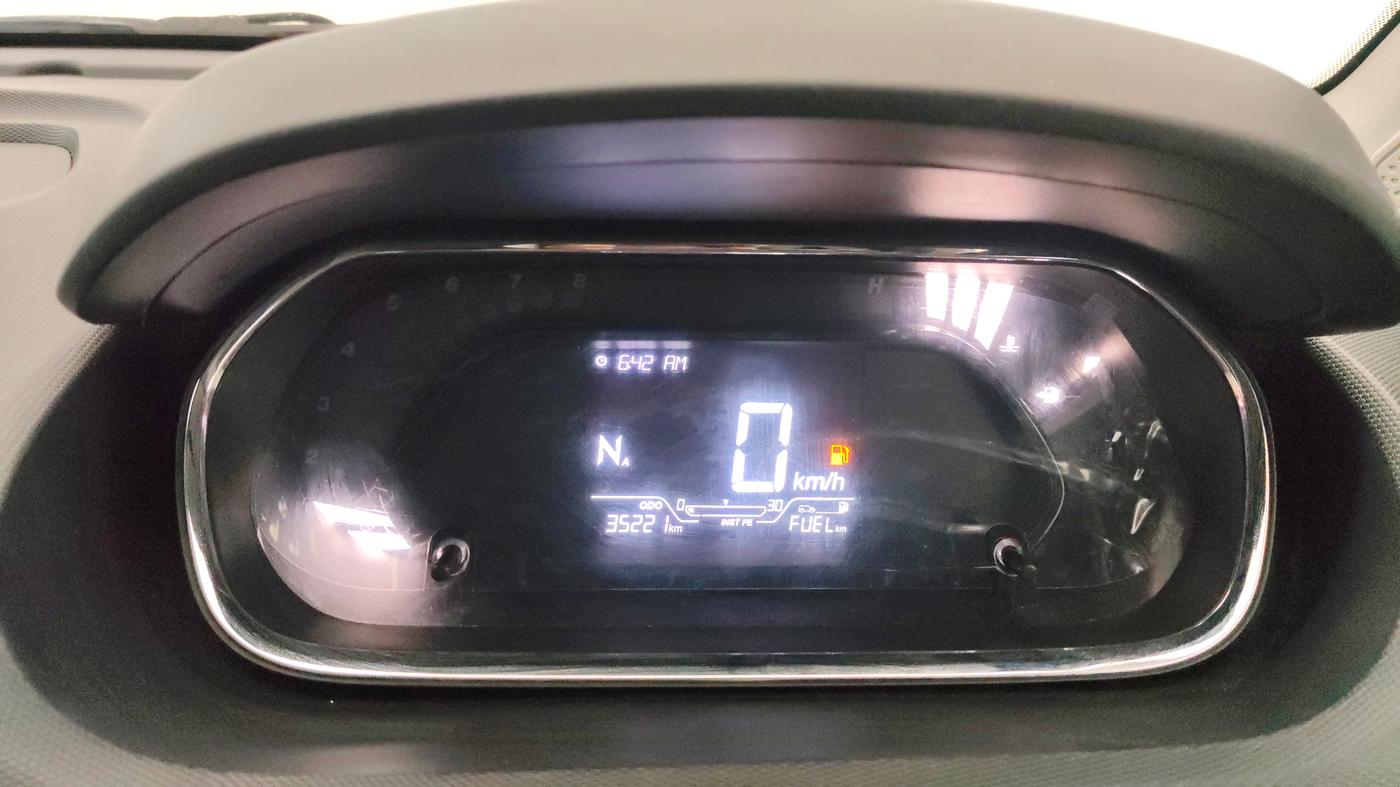 2024 Tata Tiago XTA PETROL, Petrol, Automatic, 35,199 km, Odometer Image