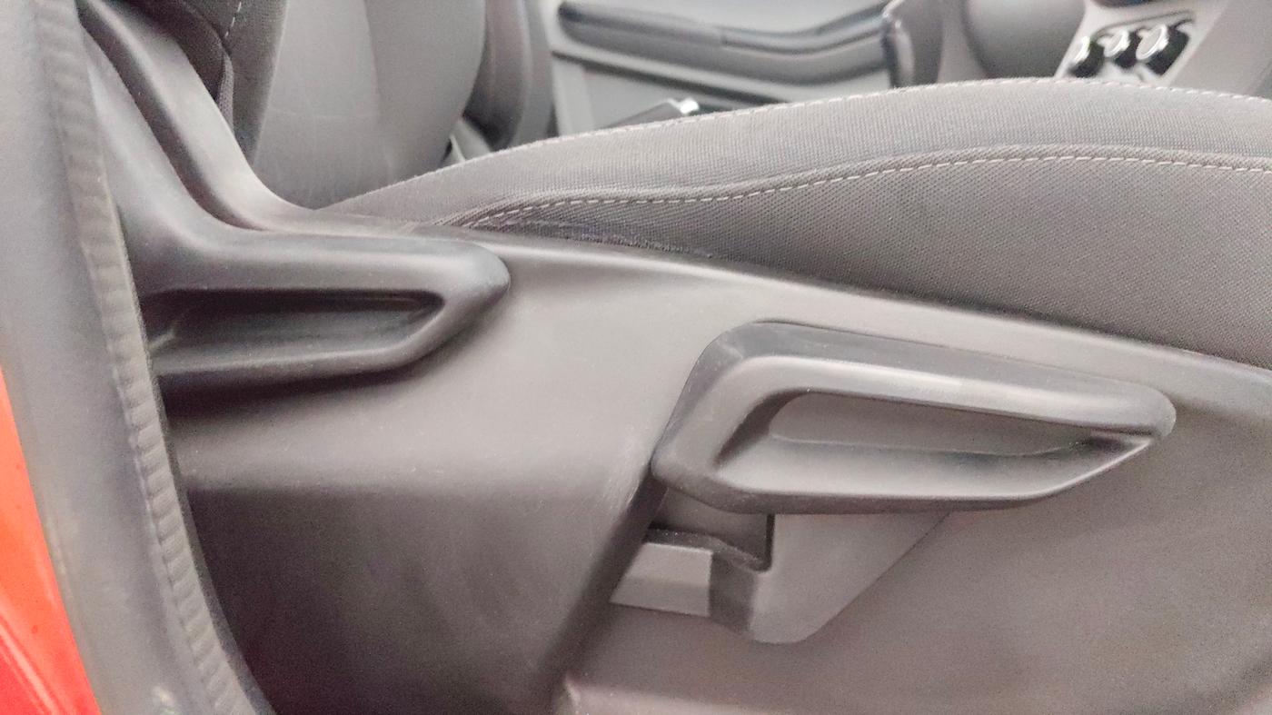 2024 Tata Tiago XTA PETROL, Petrol, Automatic, 35,199 km, Driver Side Adjustment Panel