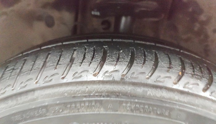 2024 Tata Tiago XTA PETROL, Petrol, Automatic, 35,199 km, Left Front Tyre Tread