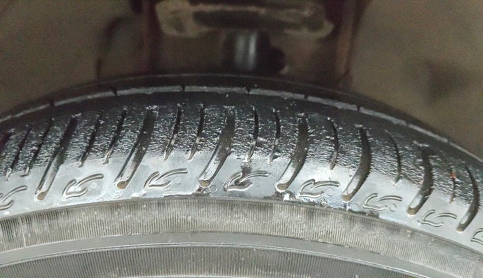 2024 Tata Tiago XTA PETROL, Petrol, Automatic, 35,199 km, Right Front Tyre Tread