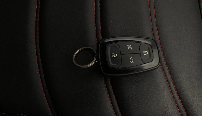 2022 Tata TIAGO NRG XZ AMT, Petrol, Automatic, 16,347 km, Key Close Up