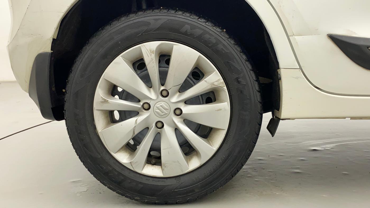 2017 Maruti Baleno DELTA PETROL 1.2, Petrol, Manual, 27,464 km, Right Rear Wheel