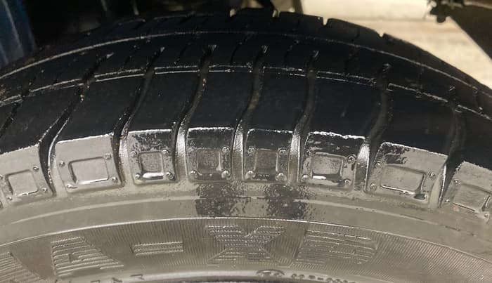 2015 Maruti Alto 800 LXI, Petrol, Manual, 78,352 km, Left Rear Tyre Tread