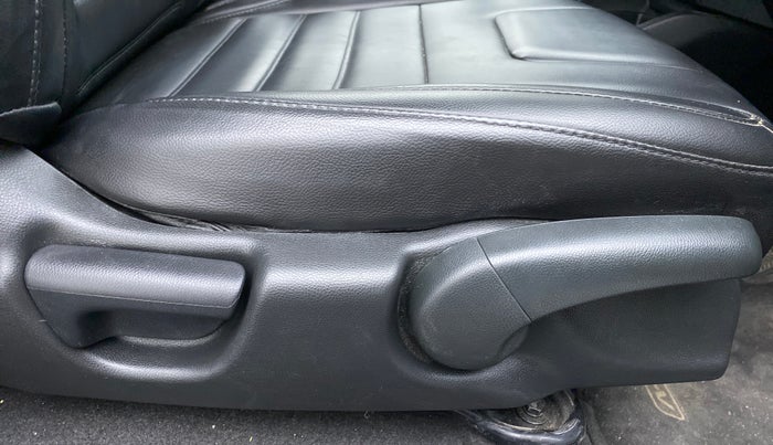 2018 Honda WR-V 1.2 i-VTEC S MT, Petrol, Manual, 13,203 km, Driver Side Adjustment Panel