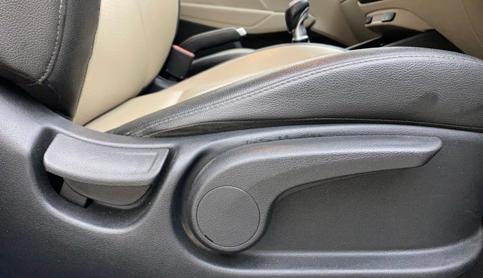 2018 Hyundai Verna 1.6 VTVT SX O, Petrol, Manual, 74,340 km, Driver Side Adjustment Panel