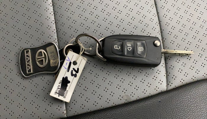 2020 Tata Tiago XZ PETROL, Petrol, Manual, 54,758 km, Key Close Up