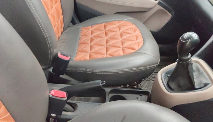 2014 Hyundai Grand i10 MAGNA 1.2 KAPPA VTVT, Petrol, Manual, 1,04,591 km, Gear Lever