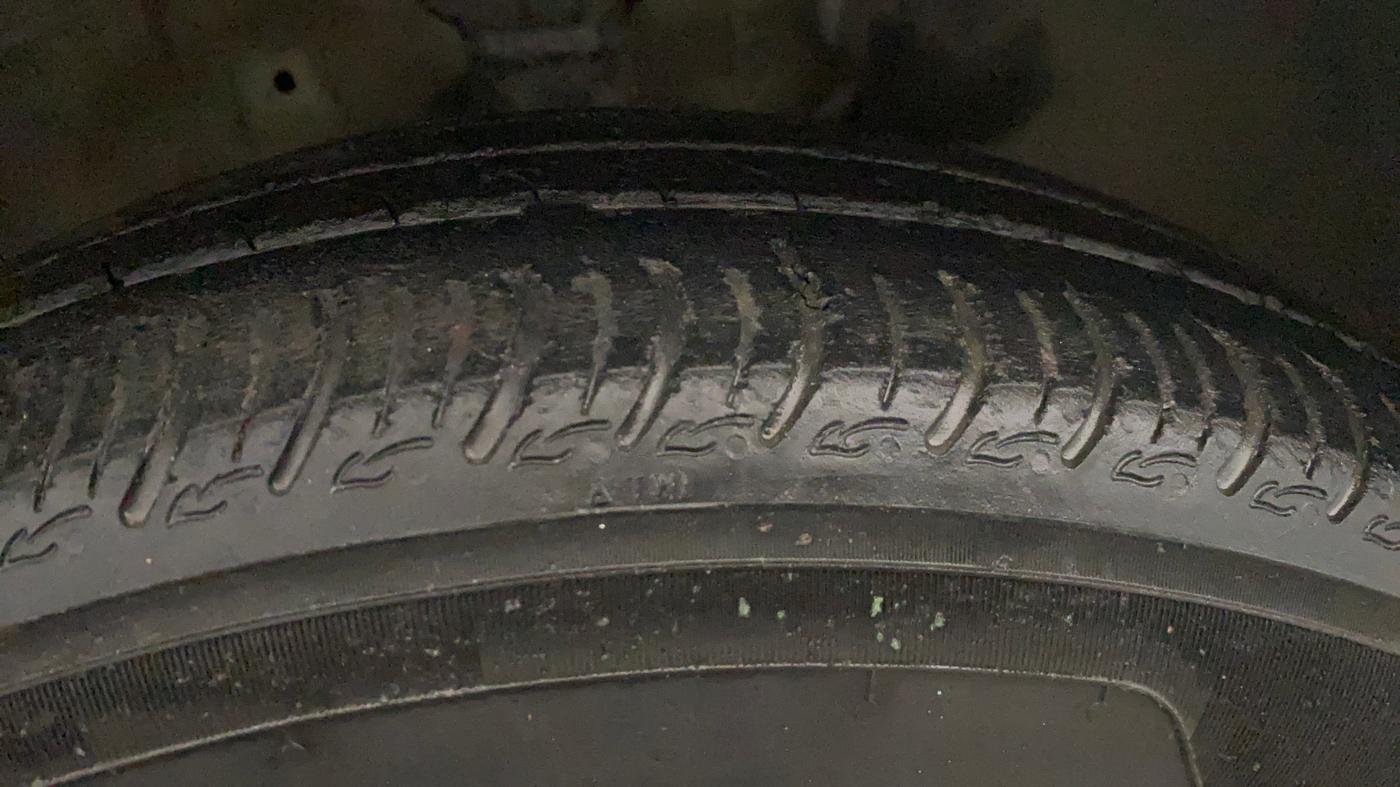 2023 Maruti New Wagon-R ZXI 1.2, Petrol, Manual, 43,633 km, Right Front Tyre Tread