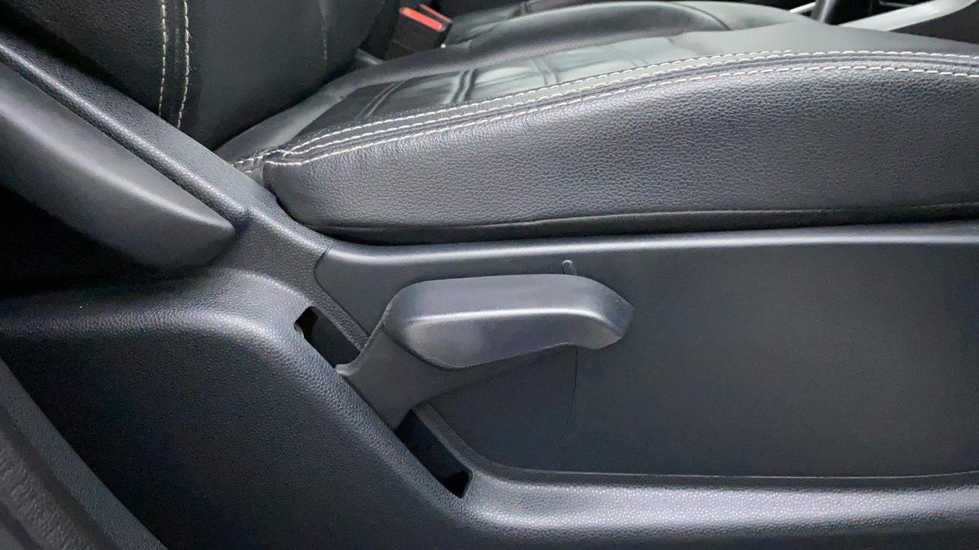 2017 Ford Ecosport 1.5 TITANIUM PLUS TI VCT AT, Petrol, Automatic, 10,436 km, Driver Side Adjustment Panel
