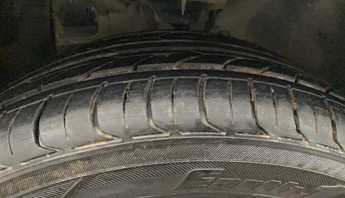 2016 Hyundai Elite i20 ASTA 1.2, Petrol, Manual, 82,901 km, Left Front Tyre Tread