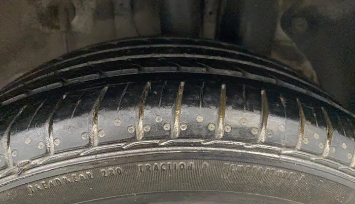 2016 Hyundai Elite i20 ASTA 1.2, Petrol, Manual, 82,901 km, Left Rear Tyre Tread