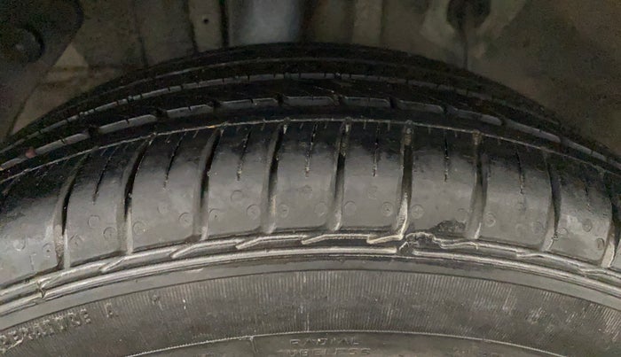 2016 Hyundai Elite i20 ASTA 1.2, Petrol, Manual, 82,901 km, Right Rear Tyre Tread