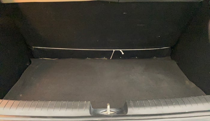 2016 Hyundai Elite i20 ASTA 1.2, Petrol, Manual, 82,901 km, Boot Inside