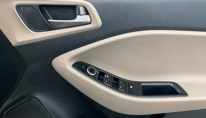 2016 Hyundai Elite i20 ASTA 1.2, Petrol, Manual, 82,901 km, Driver Side Door Panels Control