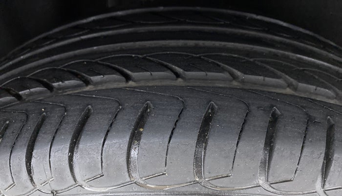 2018 Ford Ecosport 1.5 TITANIUM TI VCT, Petrol, Manual, 17,239 km, Right Rear Tyre Tread