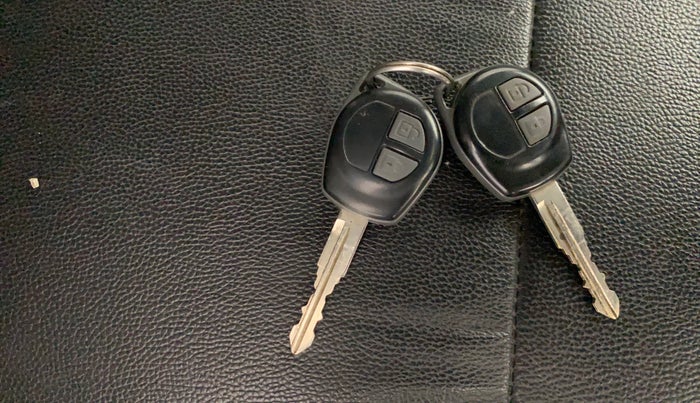 2014 Maruti Swift VXI, Petrol, Manual, 19,993 km, Key Close Up