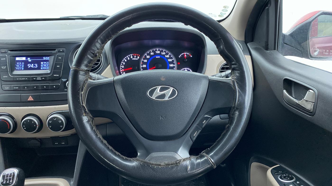 2014 Hyundai Grand i10 SPORTZ 1.2 KAPPA VTVT, Petrol, Manual, 88,974 km, Steering Wheel Close Up