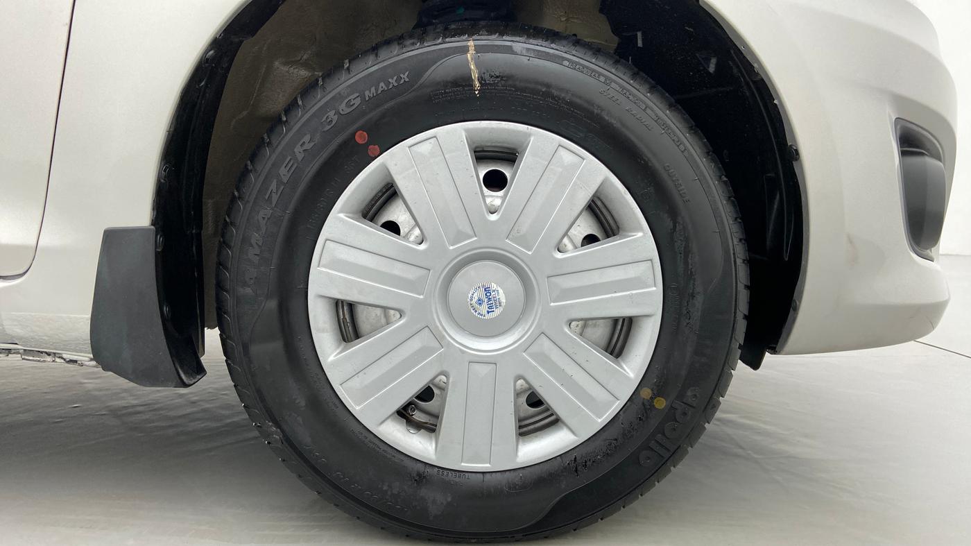 2014 Maruti Swift Dzire LDI, Diesel, Manual, 1,19,293 km, Right Front Wheel