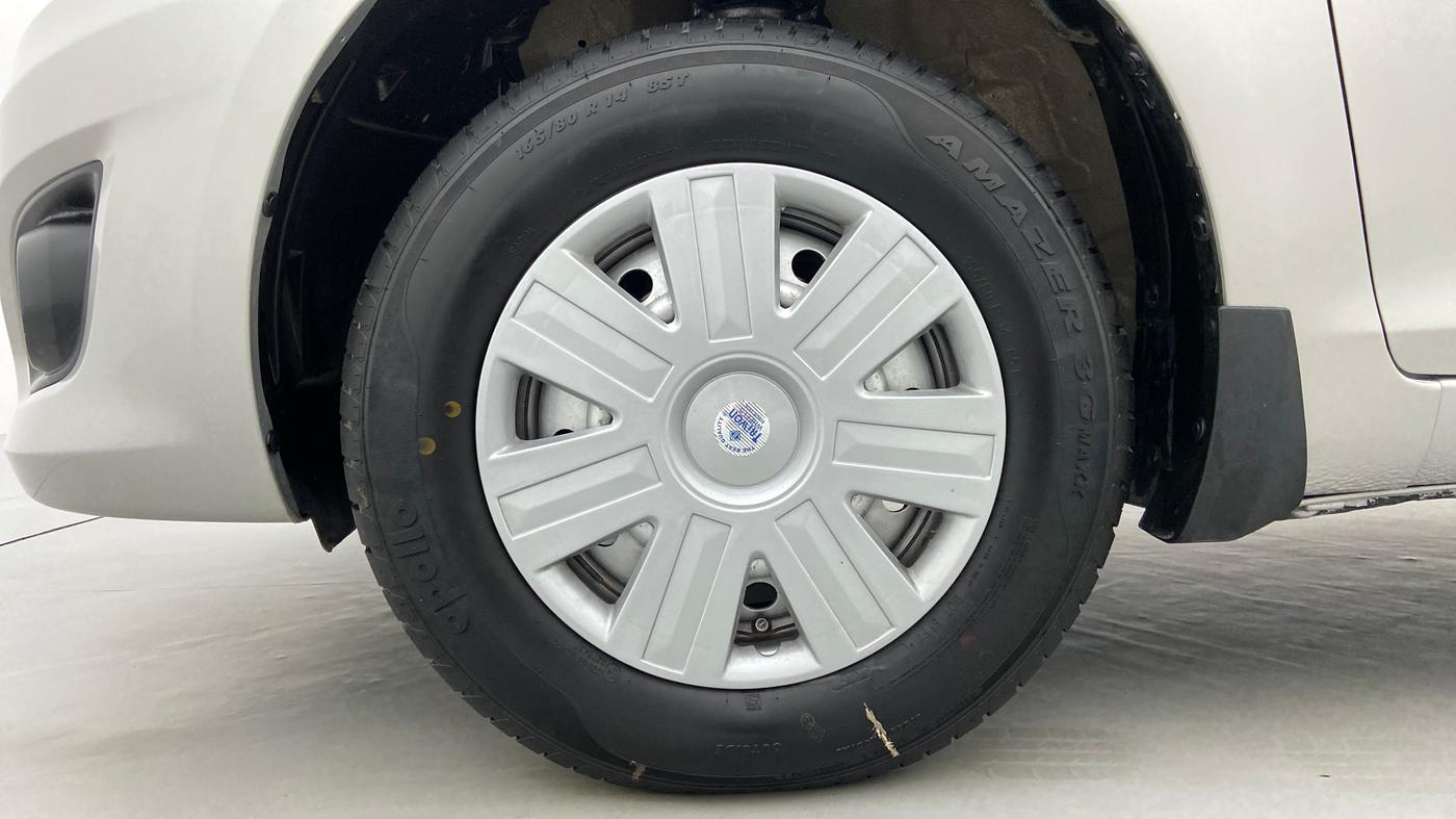2014 Maruti Swift Dzire LDI, Diesel, Manual, 1,19,293 km, Left Front Wheel