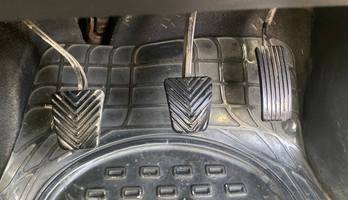 2016 Hyundai Creta SX PLUS 1.6 PETROL, Petrol, Manual, 1,32,816 km, Pedals